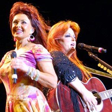 Naomi Judd and Wynonna Judd | Celebrity Goo Game | Funeratic